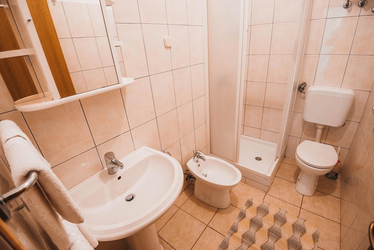 Apartments Visnjic ザボリッチ エクステリア 写真