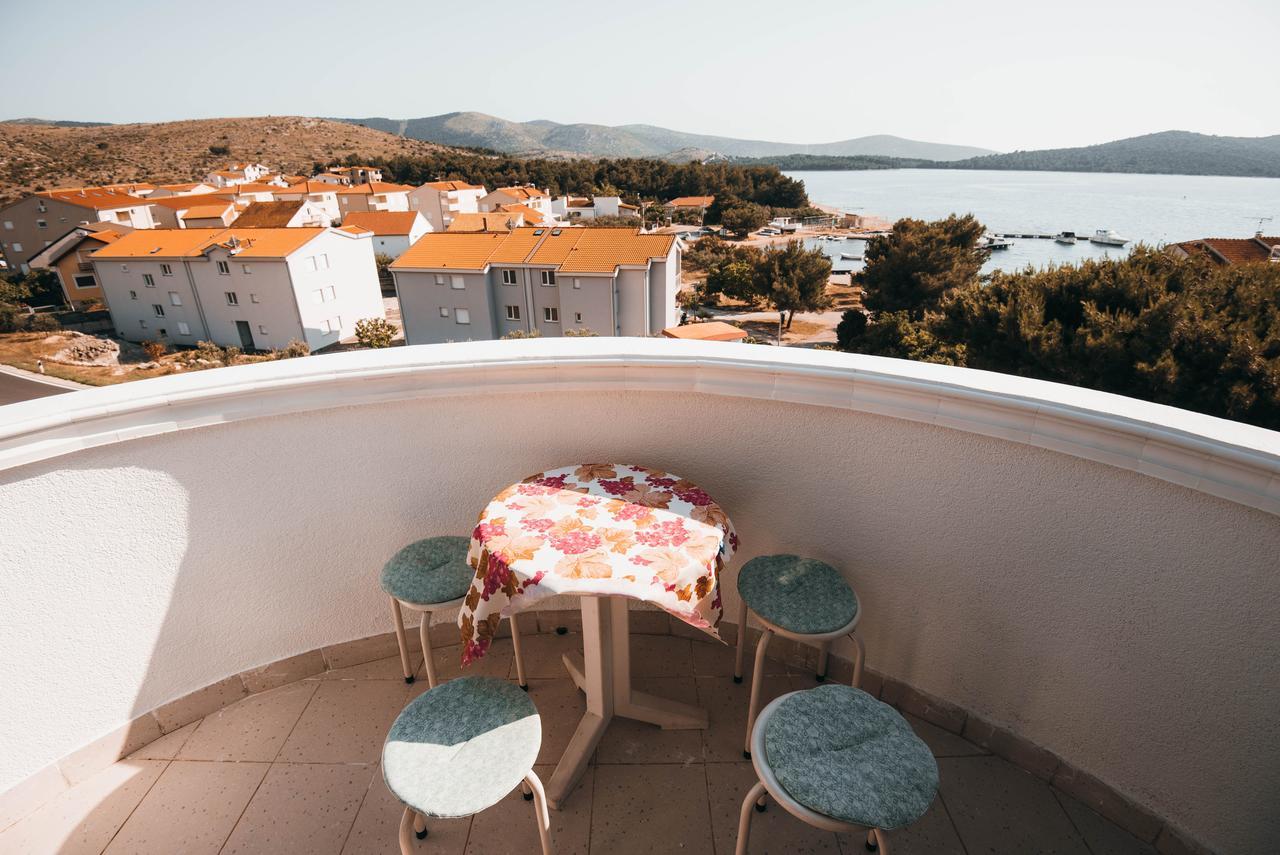 Apartments Visnjic ザボリッチ エクステリア 写真